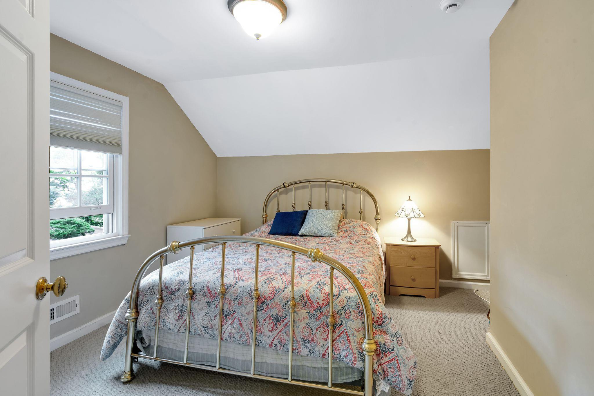 8 Richmond Lane, New Rochelle, New York image 18
