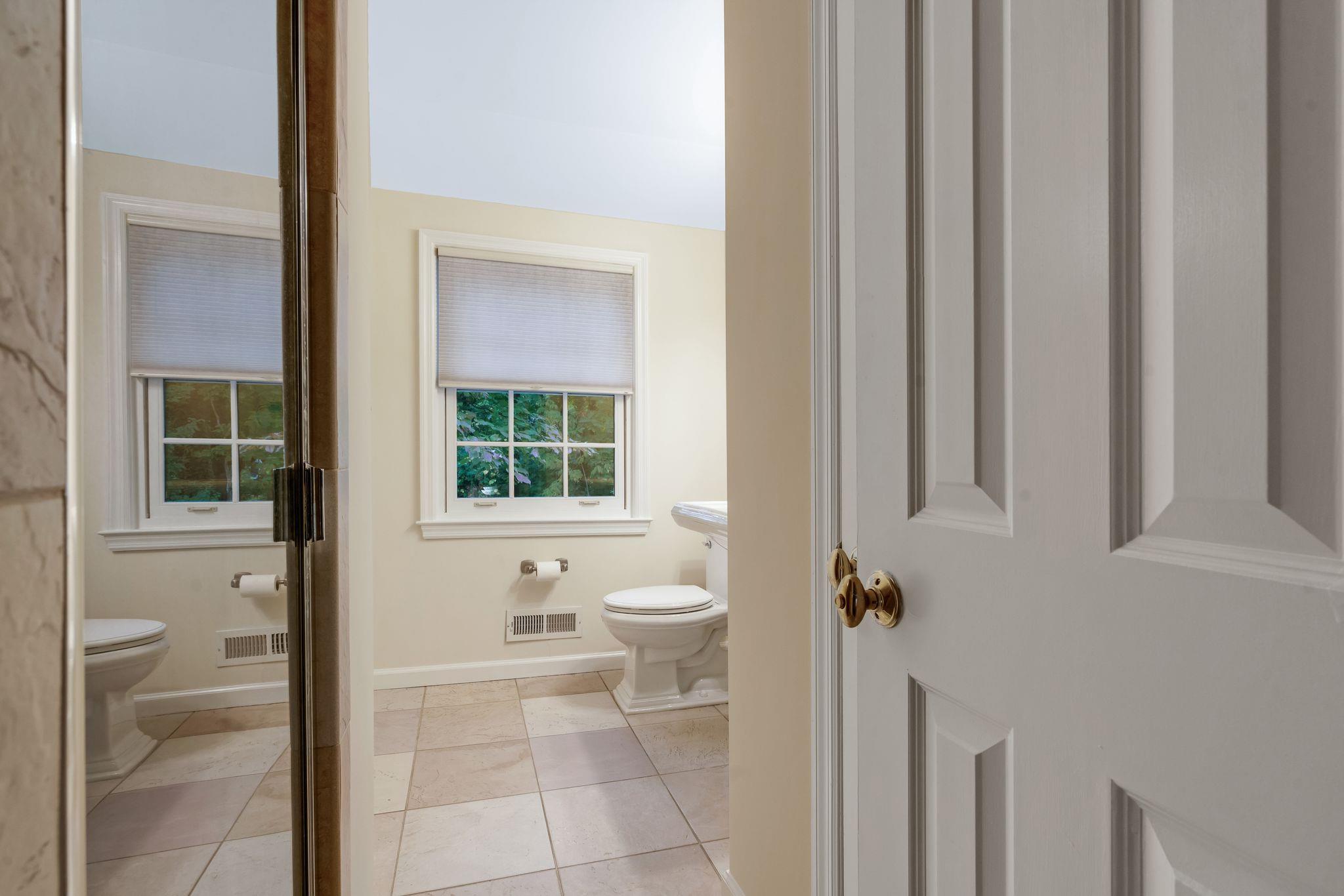 8 Richmond Lane, New Rochelle, New York image 20