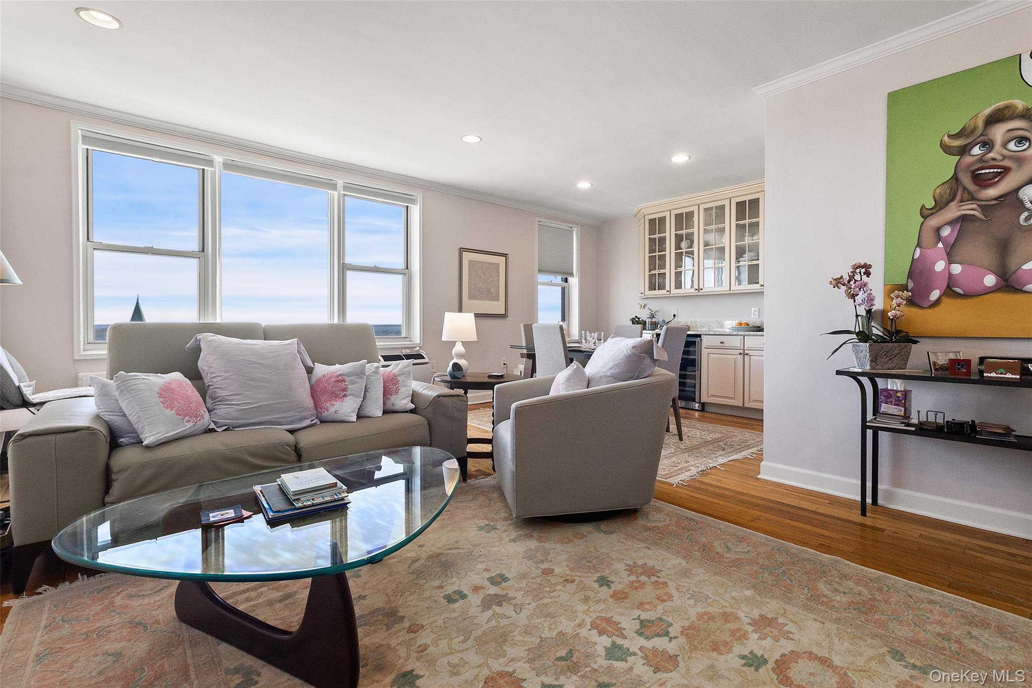 360 Westchester Avenue 522