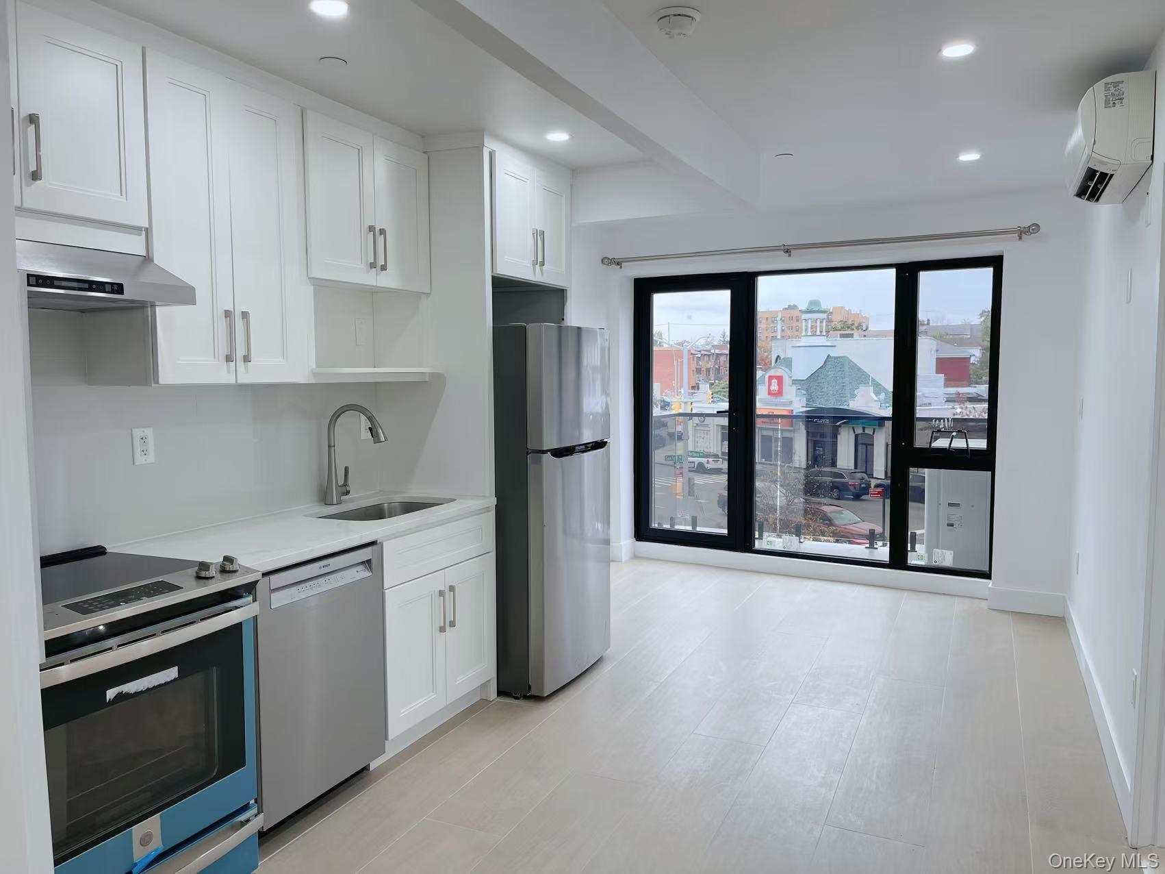 16502 Sanford Avenue