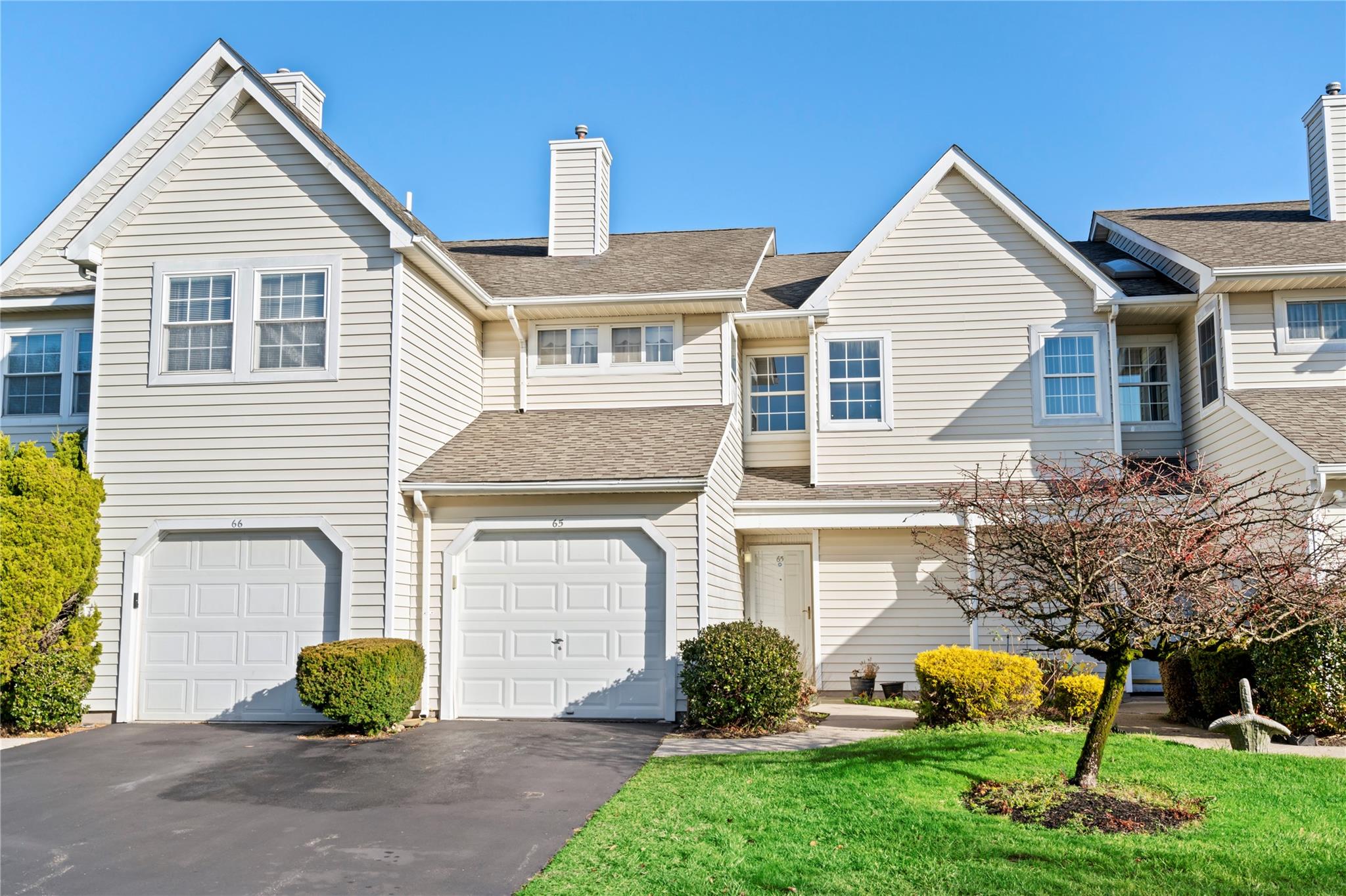 65 Erik Drive, East Setauket, New York image 1