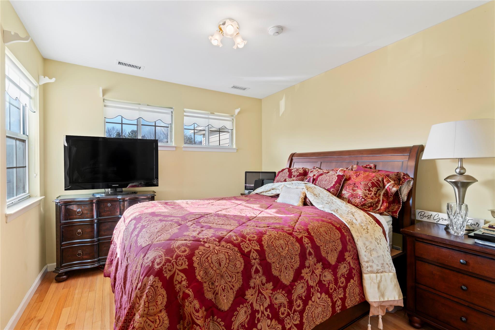 65 Erik Drive, East Setauket, New York image 15
