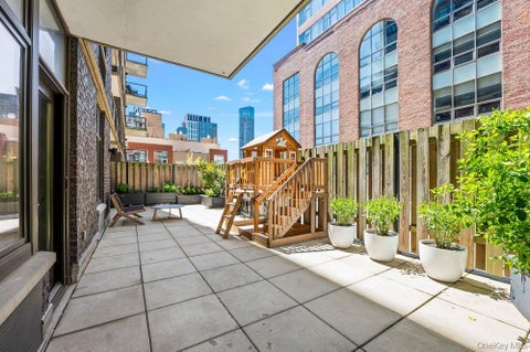 Condo For Sale - 226 50th Avenue #3D<br/> Long Island City, NY 11101