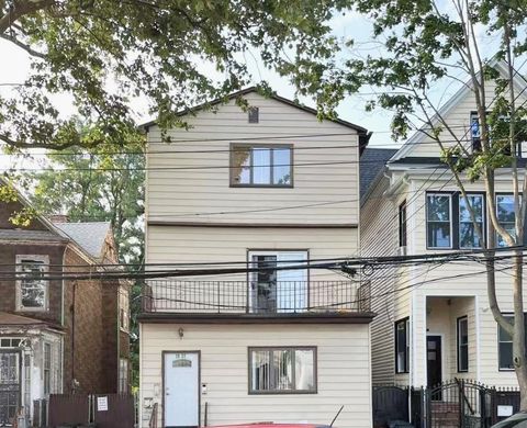 78-27 90th Avenue Woodhaven NY 11421