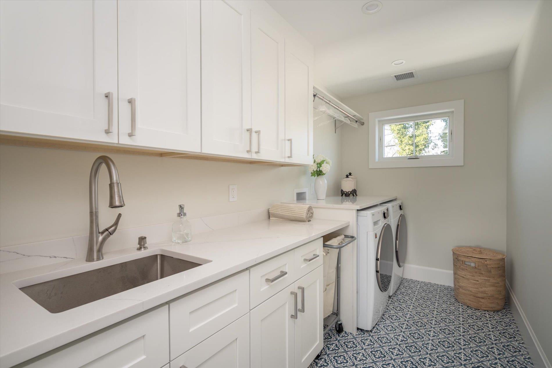 1585 Dewey Avenue, North Bellmore, New York image 23