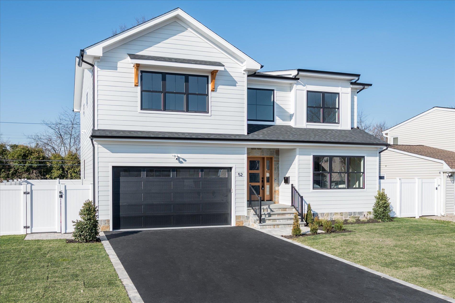 1585 Dewey Avenue, North Bellmore, New York image 3