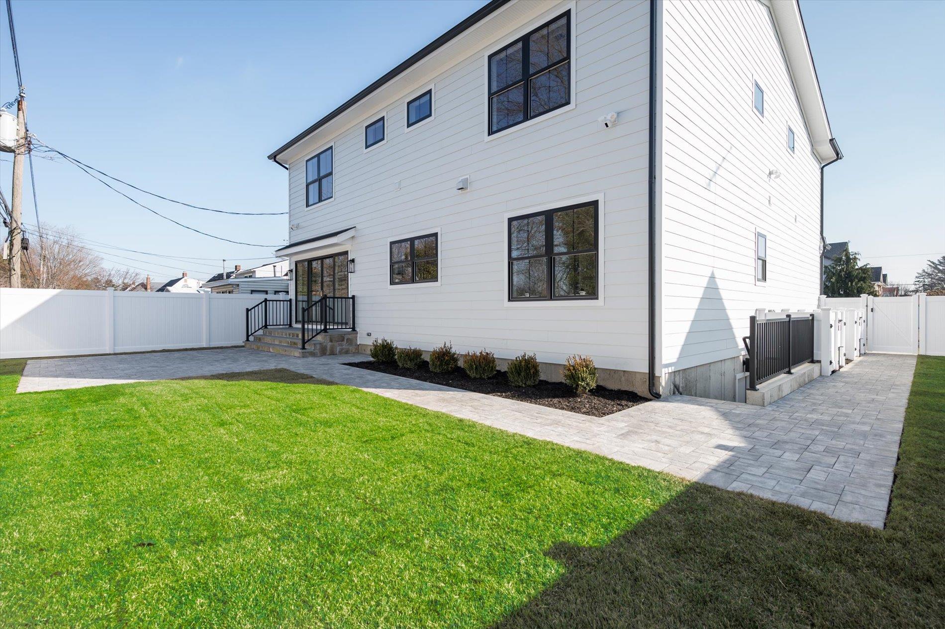 1585 Dewey Avenue, North Bellmore, New York image 33