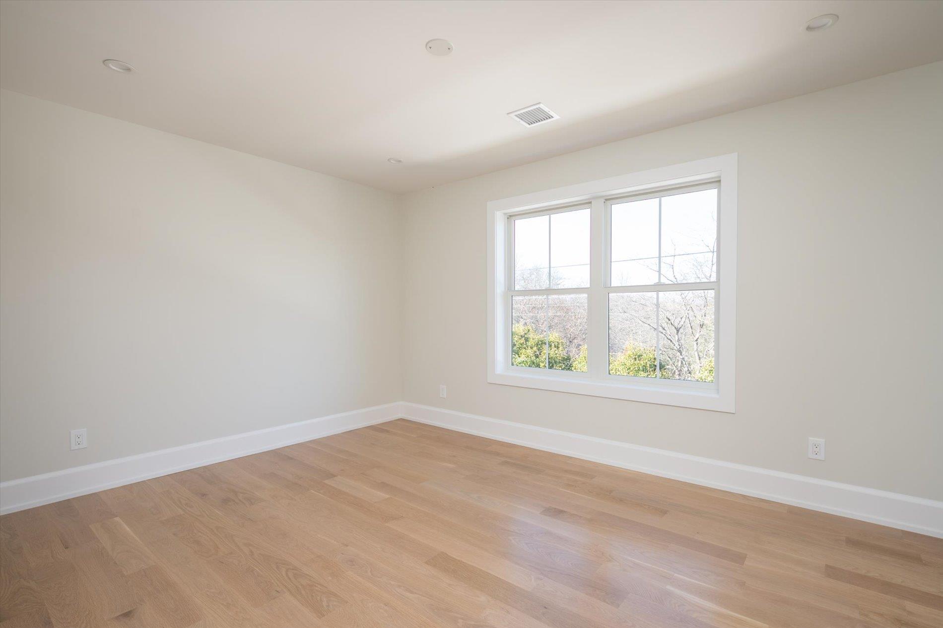 1585 Dewey Avenue, North Bellmore, New York image 25