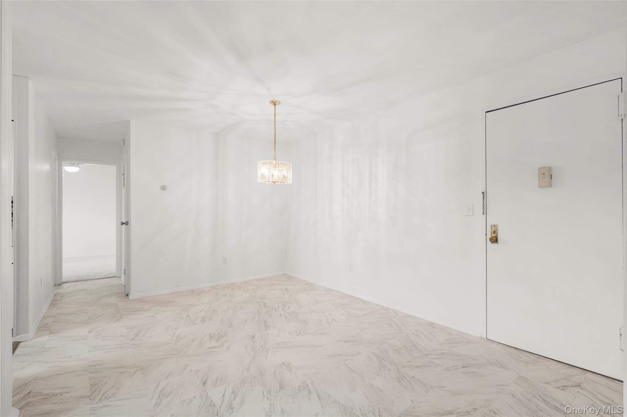 77 Carpenter Avenue 4T