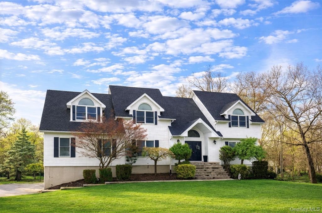 Photo of 6 Dunderberg Road, Tomkins Cove, NY 10986 (MLS # 986212)