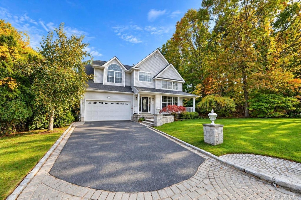 Photo of 4 Laurel Crescent, Manorville, NY 11949 (MLS # 1068858)