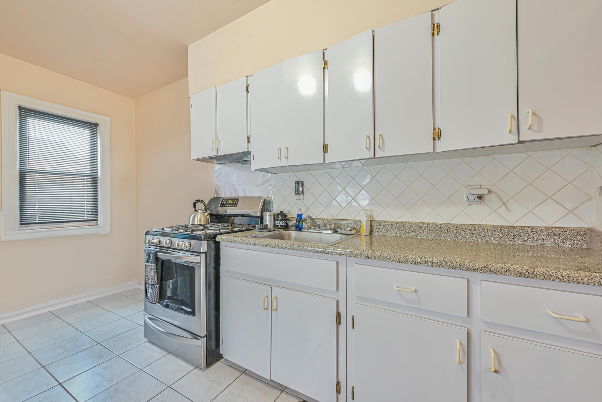 17019 118th Road, Jamaica, New York image 12