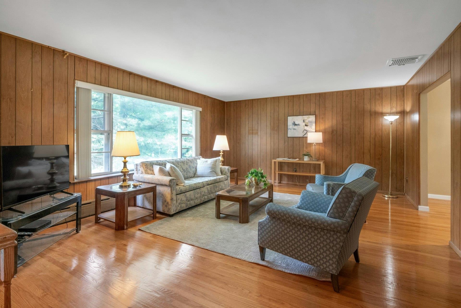 6 Locust Drive, Bedford, New York image 4
