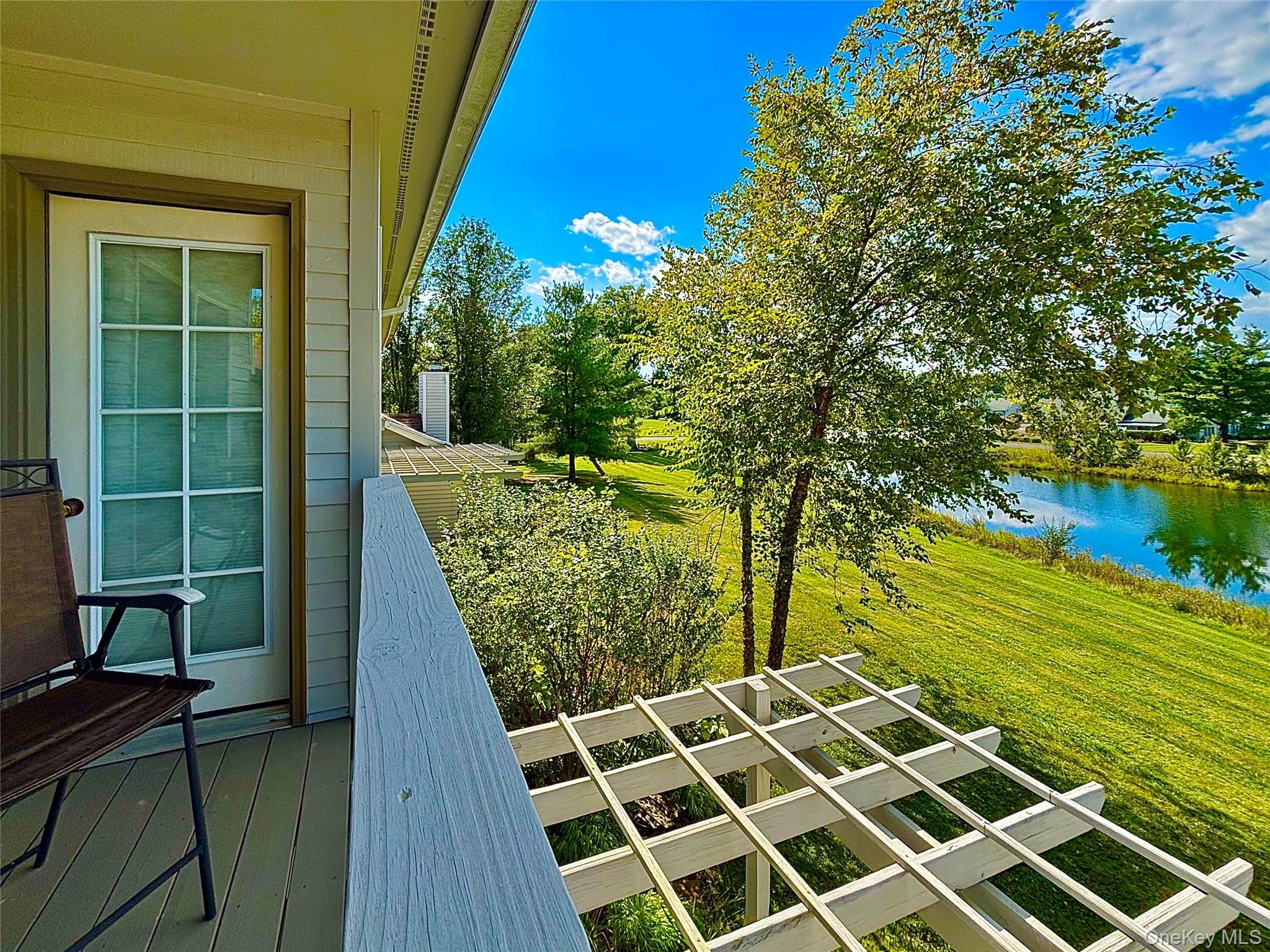 Rhinebeck, New York 12572, United States, 2 Bedrooms Bedrooms, ,3 BathroomsBathrooms,Residential,Active,209801