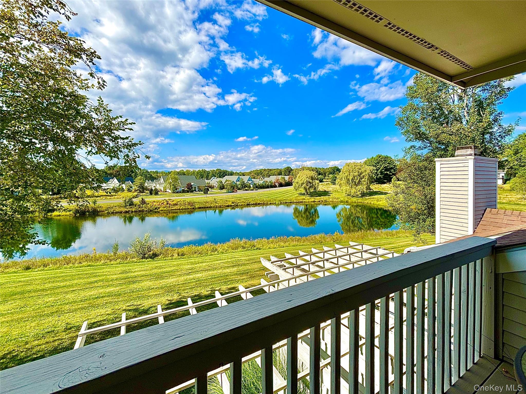 Rhinebeck, New York 12572, United States, 2 Bedrooms Bedrooms, ,3 BathroomsBathrooms,Residential,Active,209801