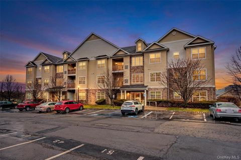 Condo For Sale - 935 Tower Ridge Circle<br/> Orange County, Middletown, NY 10941