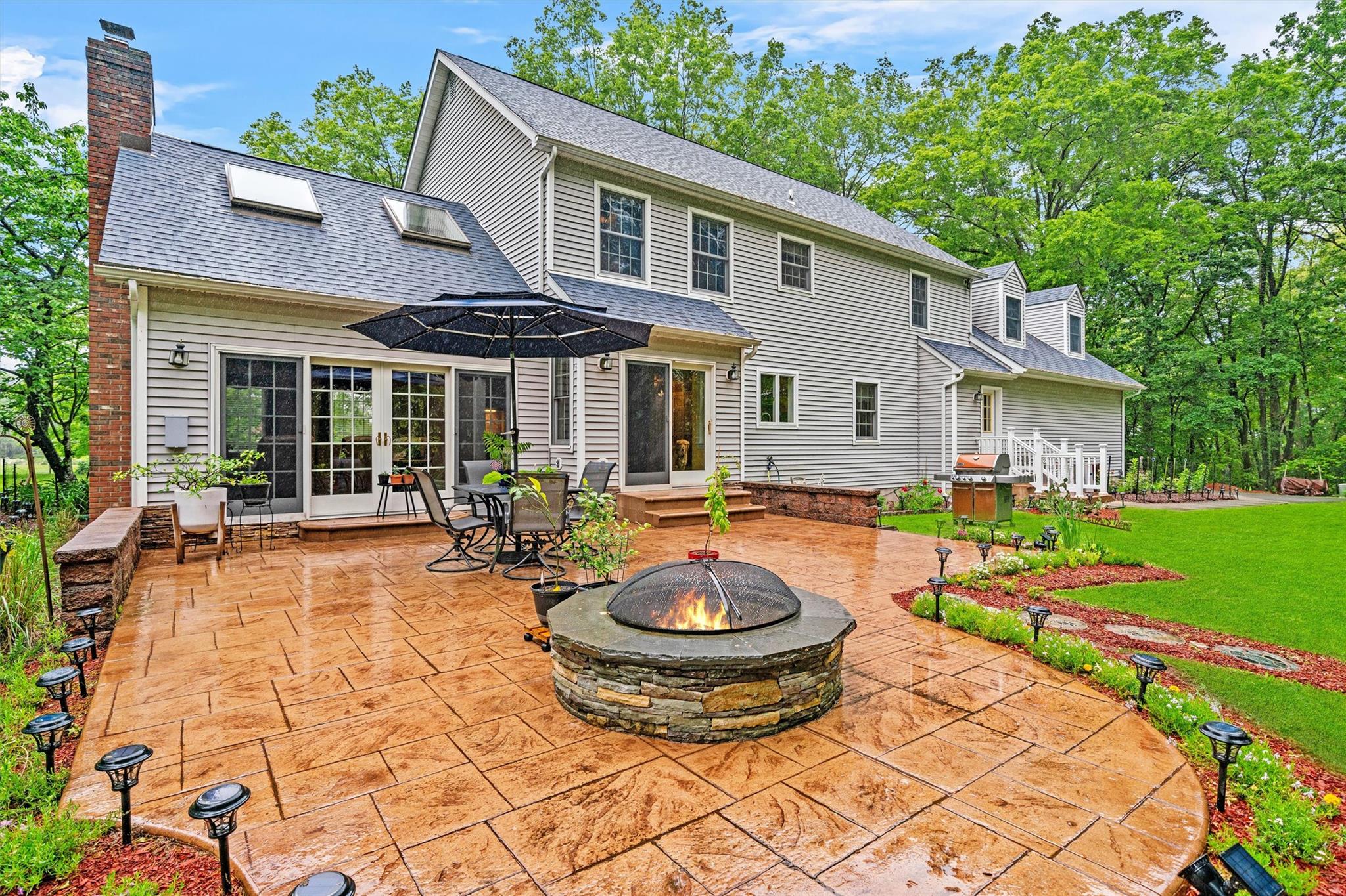 24 Hampton Court, Wallkill, New York image 1