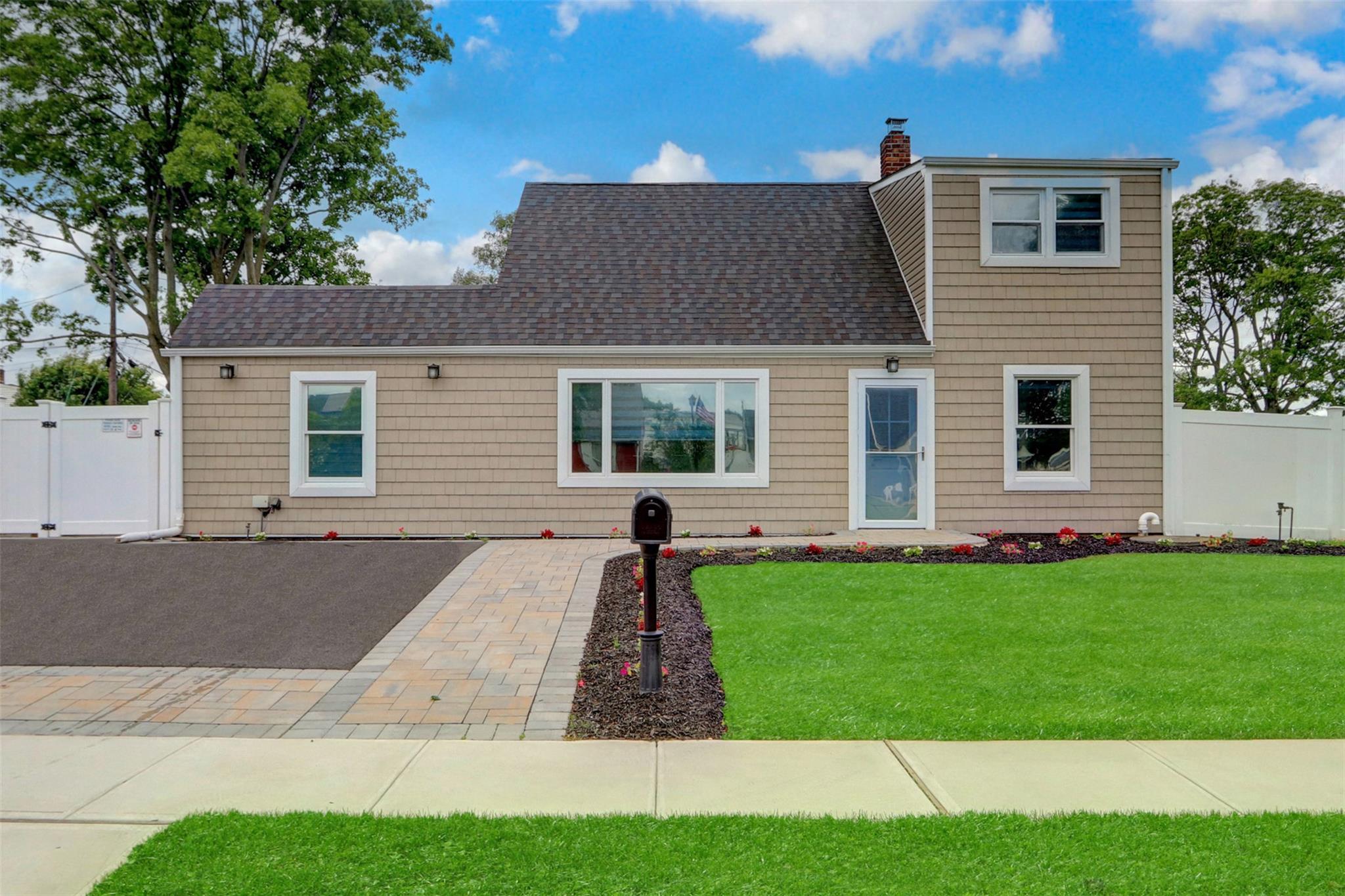 59 Harvest Lane, Levittown, New York image 1