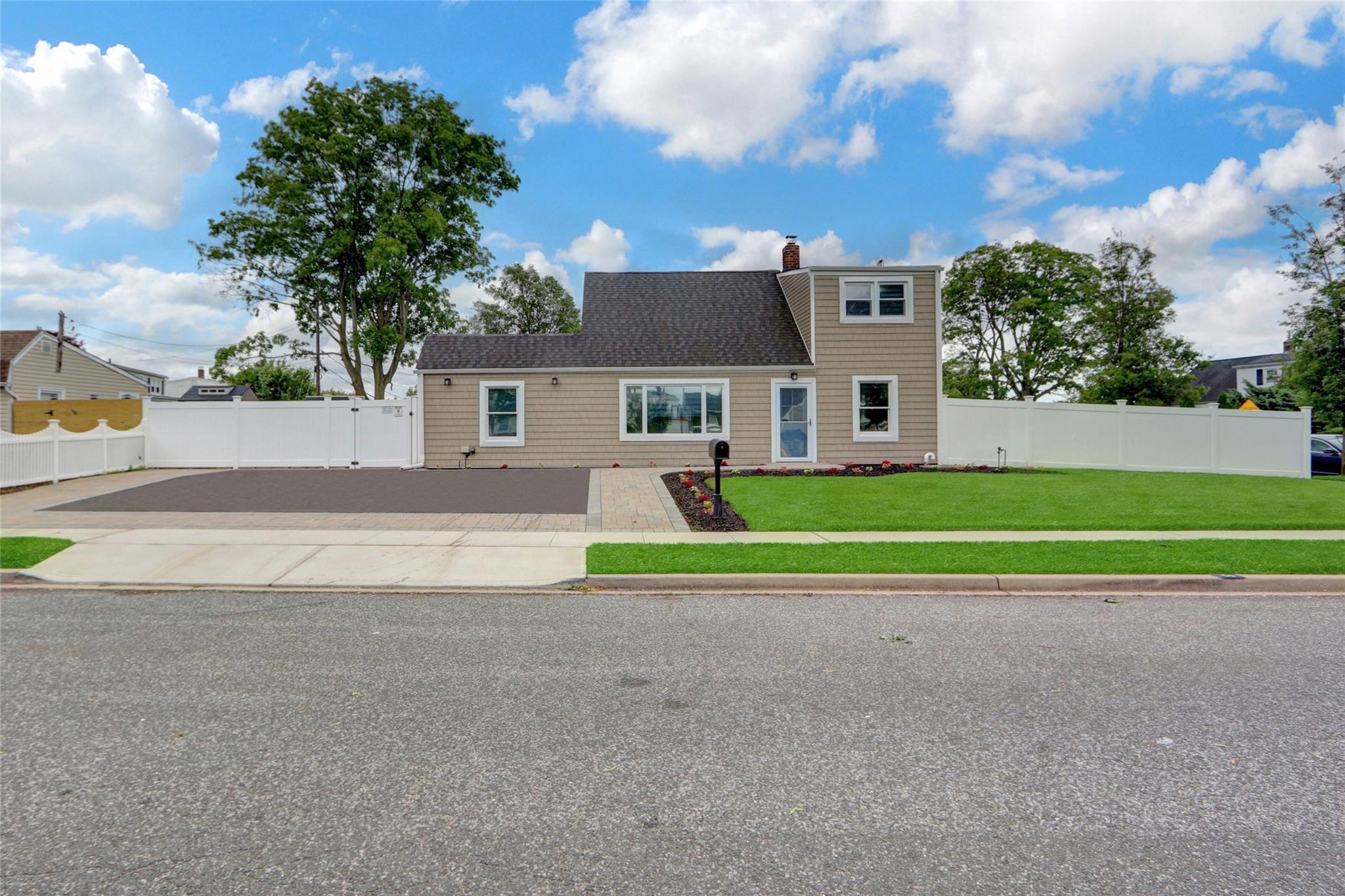 59 Harvest Lane, Levittown, New York image 3