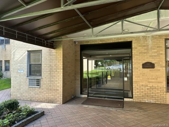 40 STONER Avenue 01