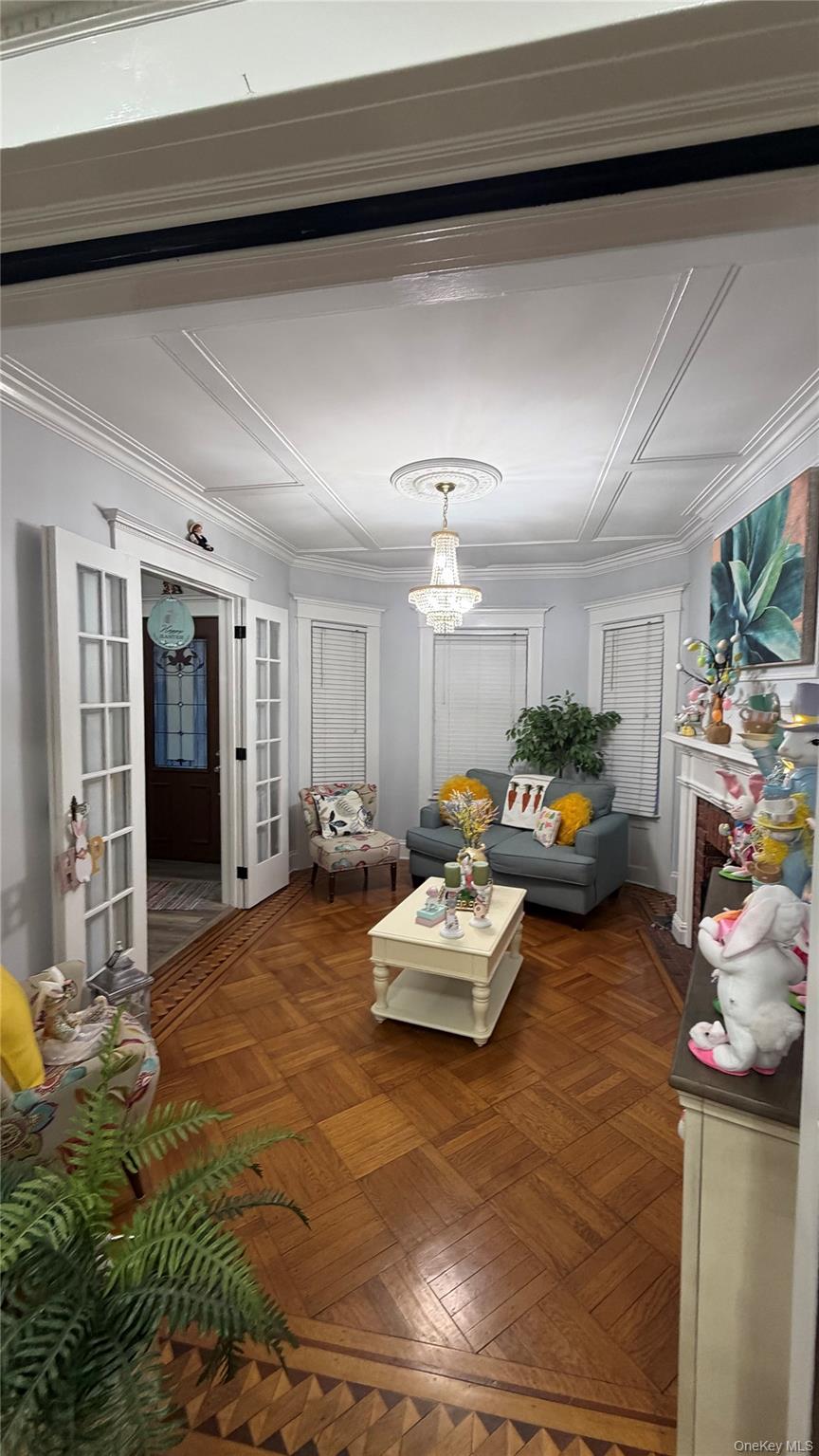 85-12 Woodhaven Boulevard