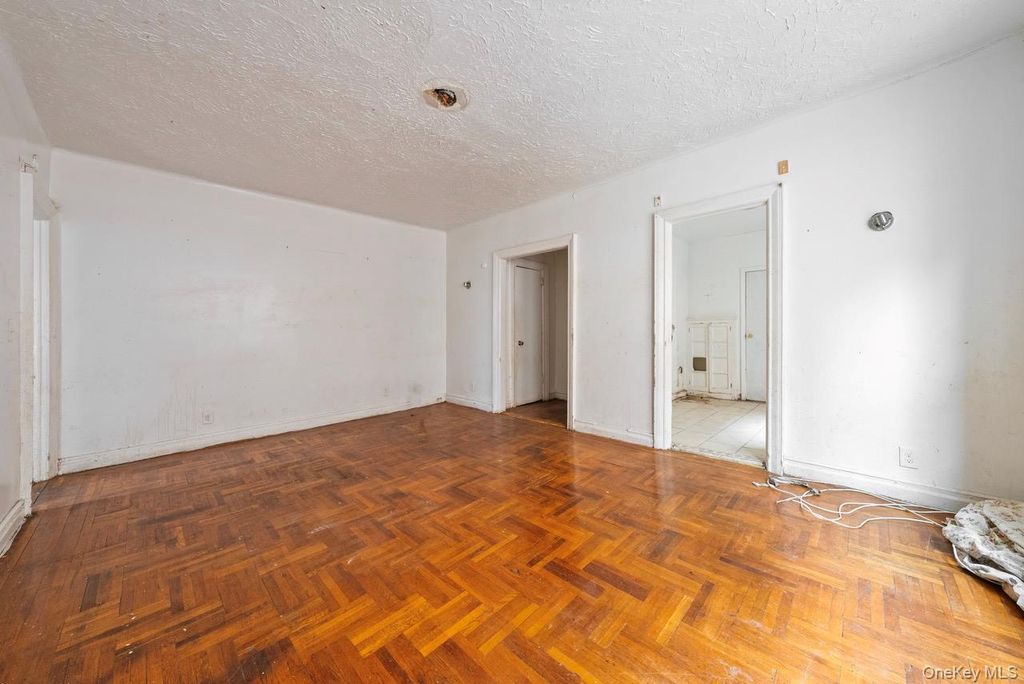Photo of 1715 Nelson Avenue #4H, Bronx, NY 10453 (MLS # 948786)