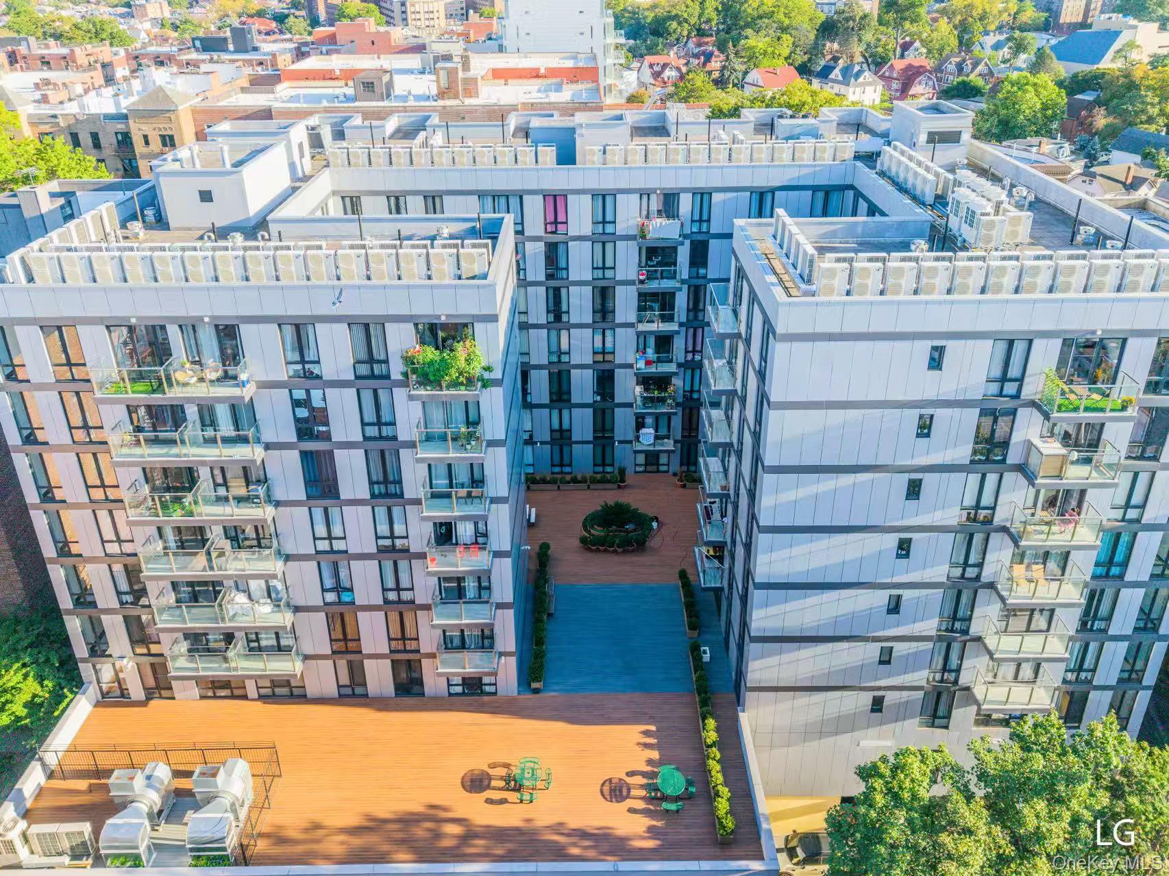 14427 Sanford Avenue 7B