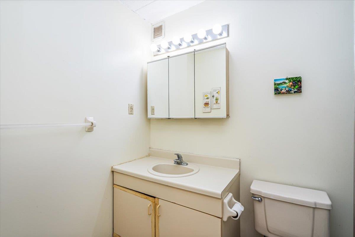 213-02 42 Ave #2F, Bayside, New York image 8