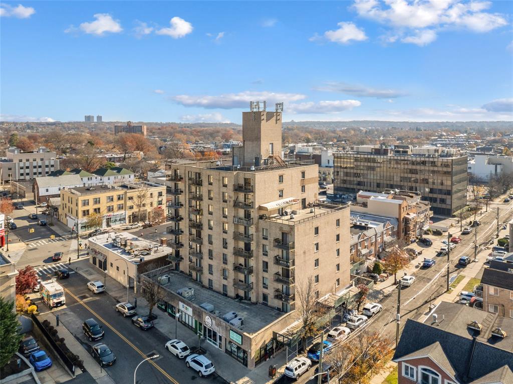 213-02 42 Ave #2F, Bayside, New York image 1