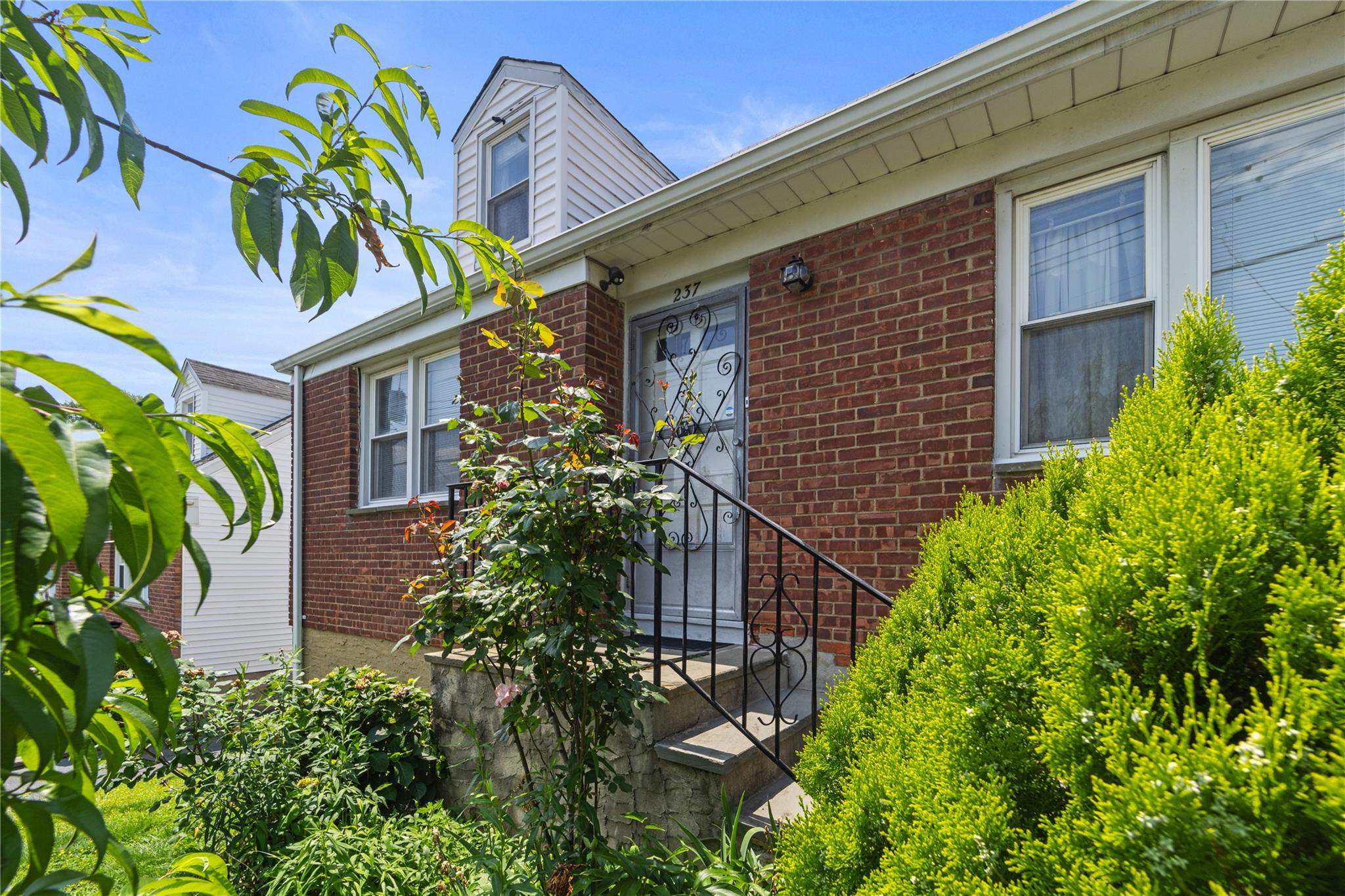 Property for Sale at Woodland Avenue, Yonkers, New York - Bedrooms: 4 
Bathrooms: 2  - $749,000