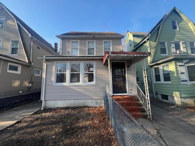 198th Street, Saint Albans, Queens, NY - 3 Bedrooms  
2 Bathrooms - 