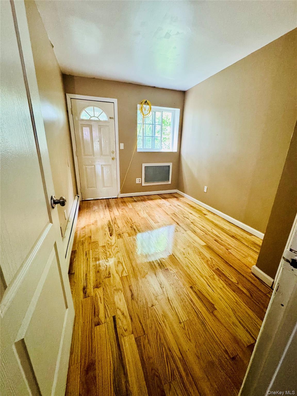18915 117th Road 2nd fl - Photo 2