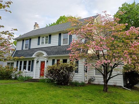 Homes For Sale - 21 Rosalind Road<br/> Poughkeepsie, NY 12601