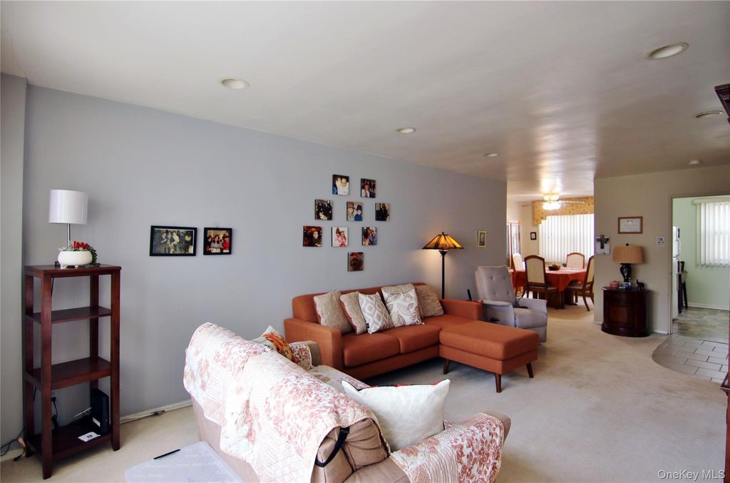 Photo of 39 Avon Circle #A, Rye Brook, NY 10573 (MLS # 942412)