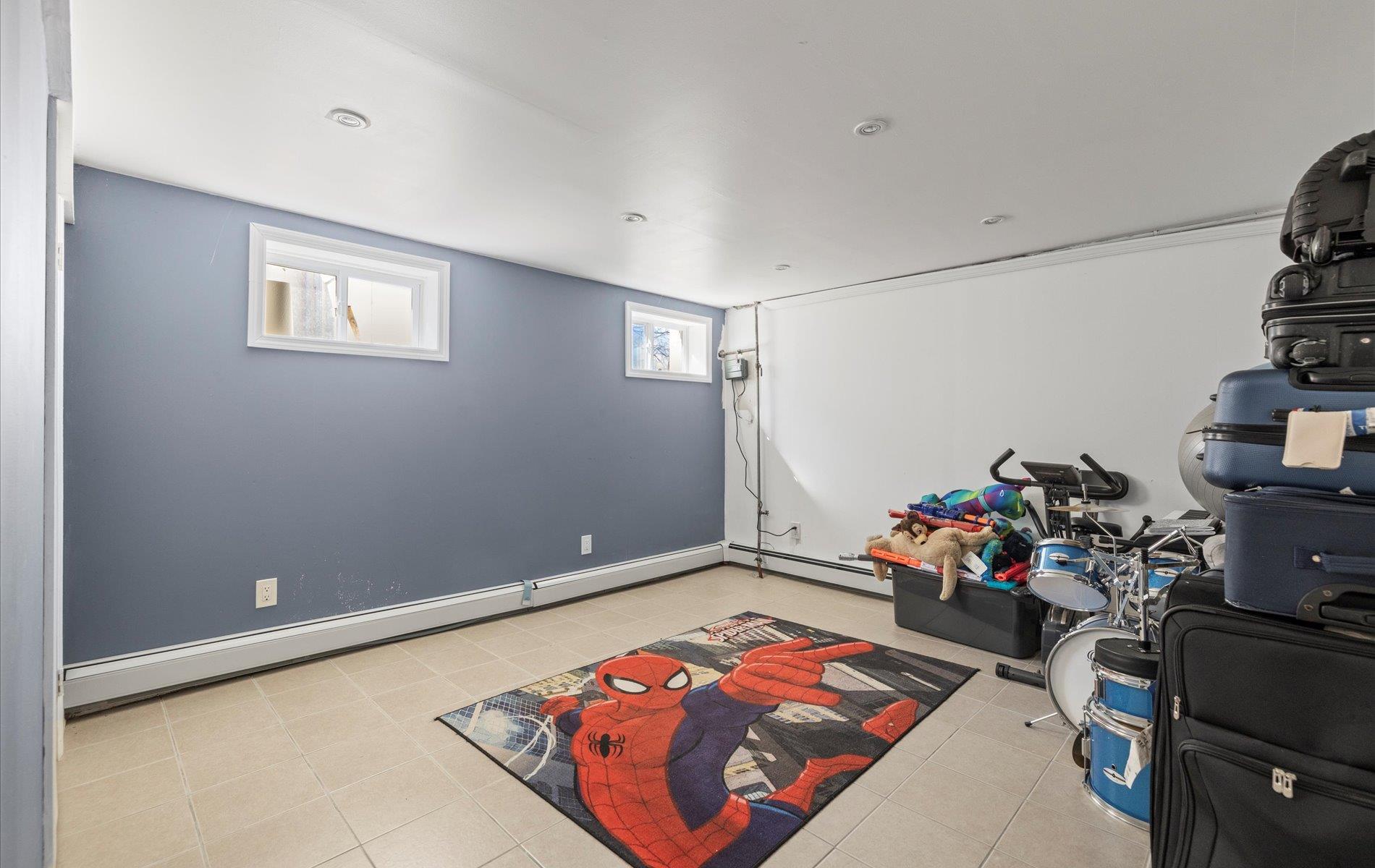 16 Rosalie Place, Commack, New York image 19