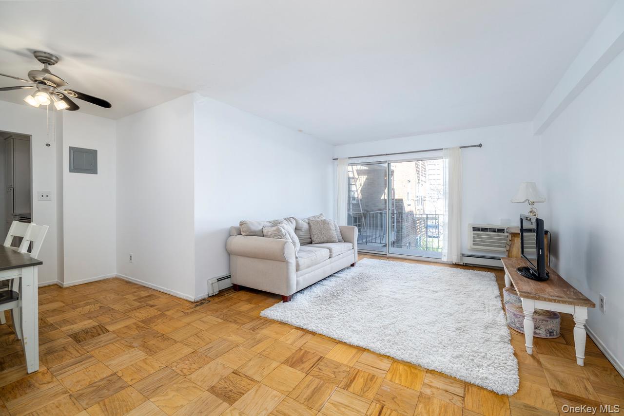 90 S Park Avenue B3