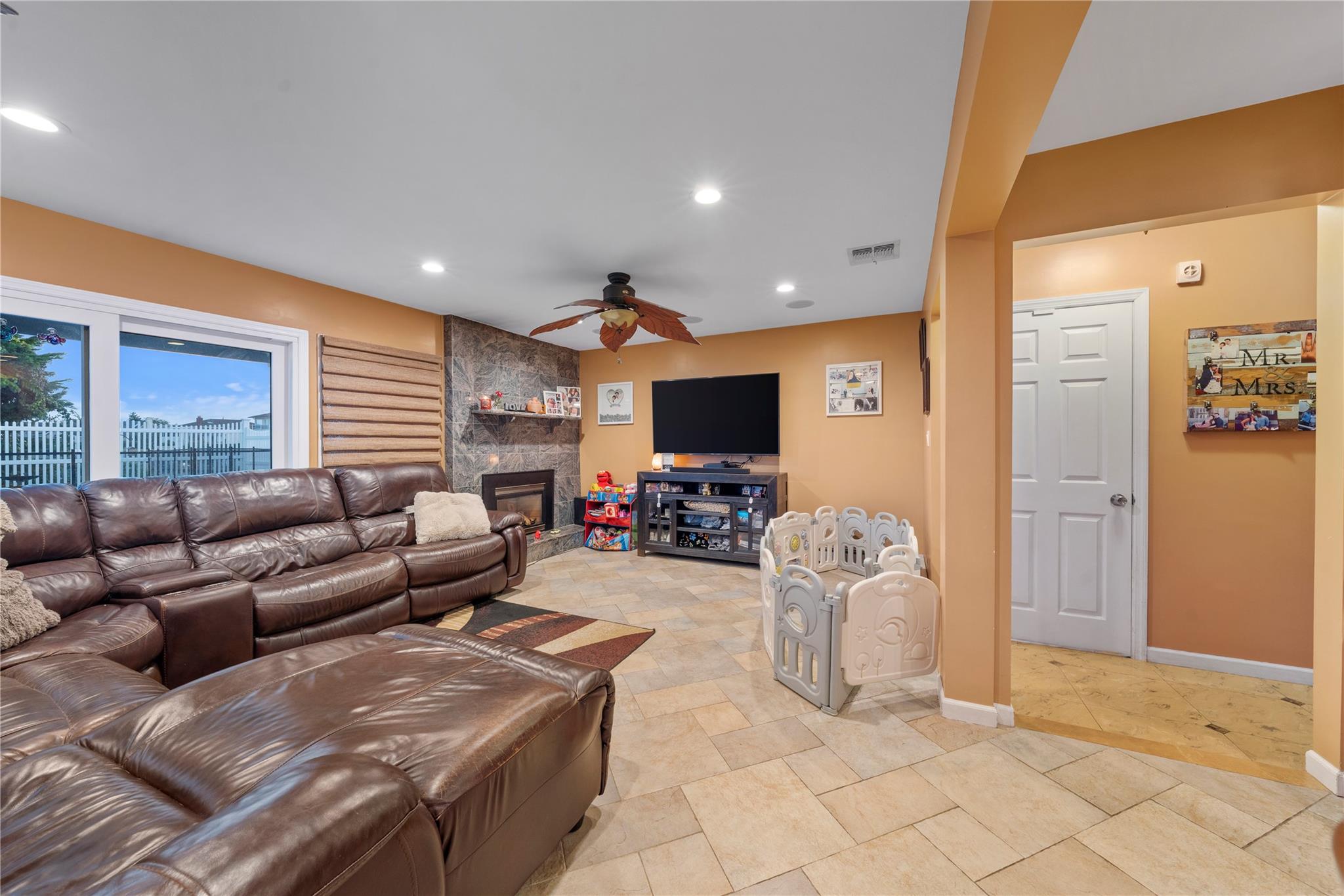 20 Skipper Drive, West Islip, New York image 9