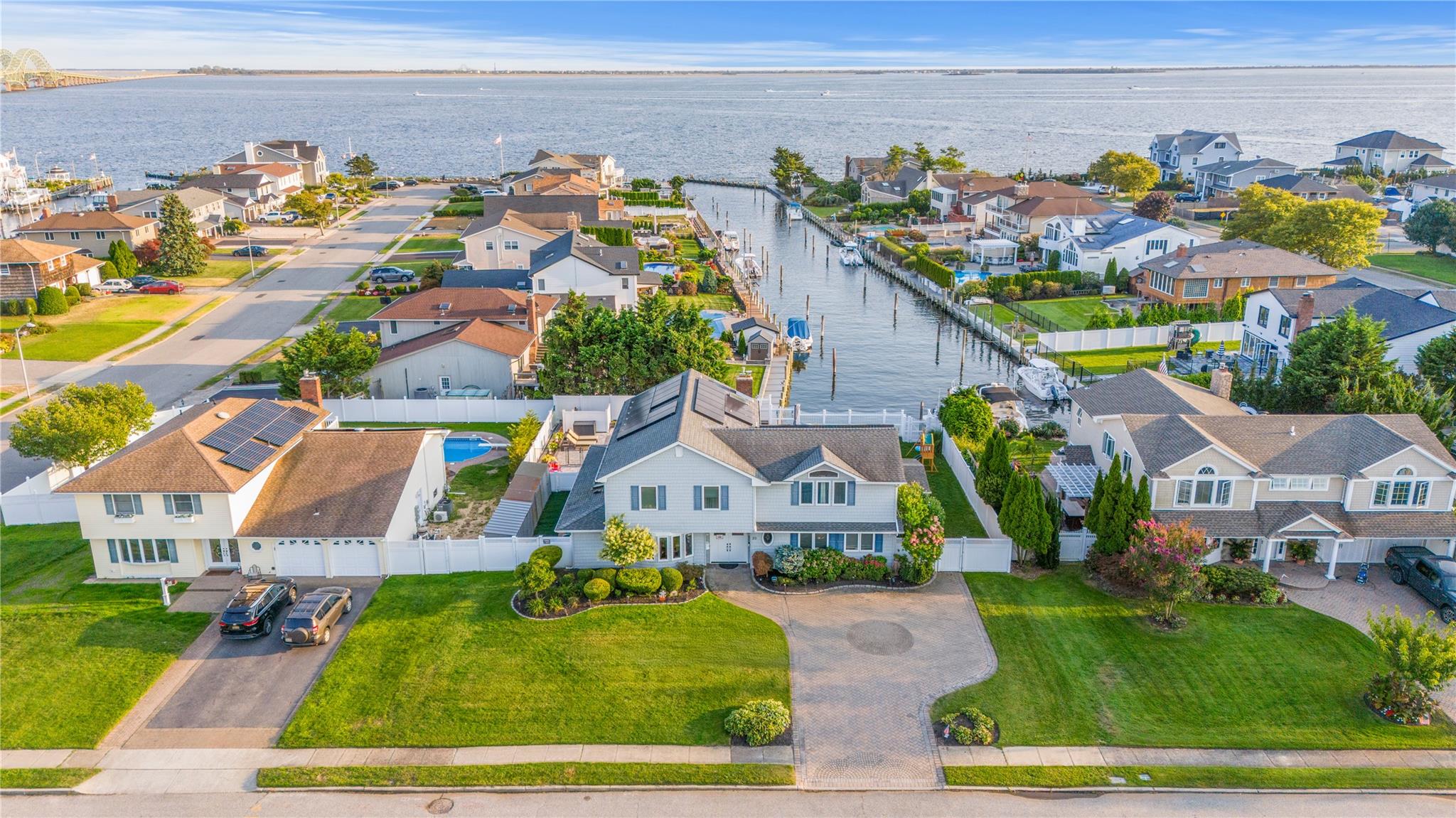 20 Skipper Drive, West Islip, New York image 4