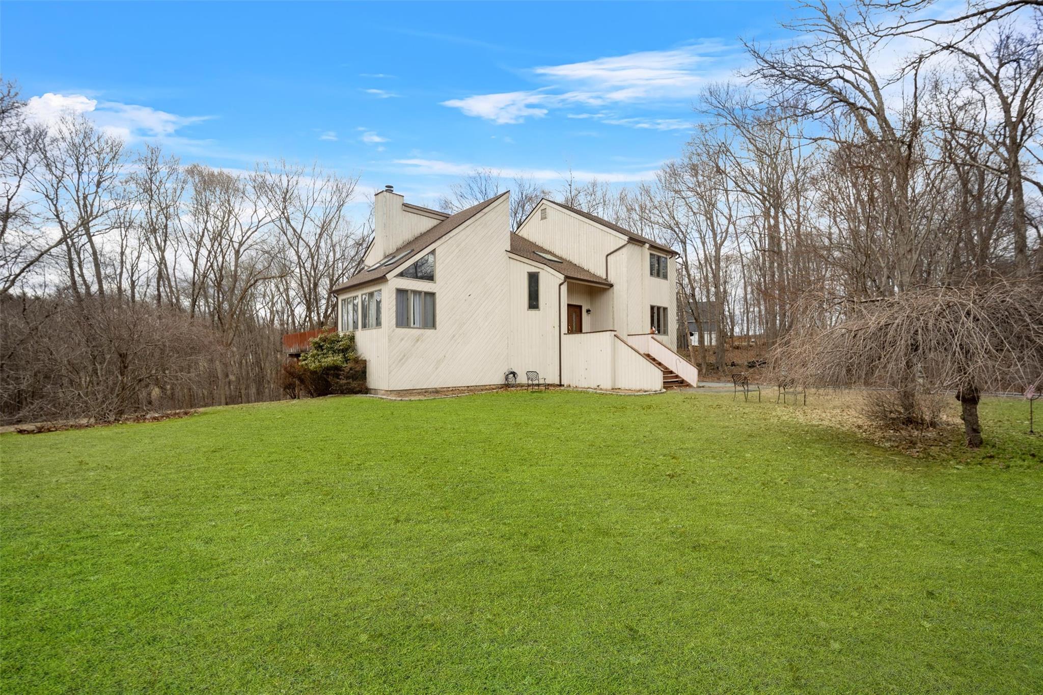 17 W Peggy Lane, Mahopac, New York image 3