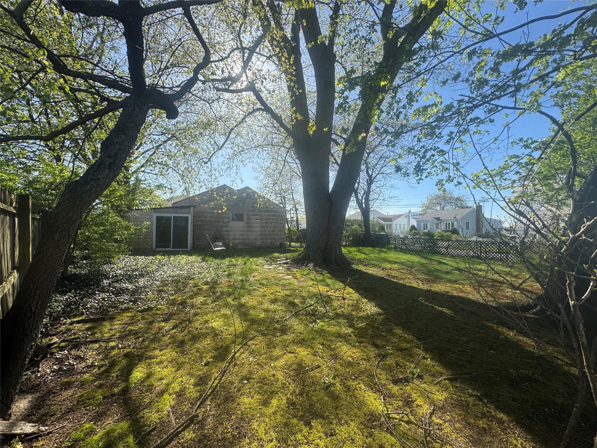 2 Glenda Drive, West Babylon, New York image 7
