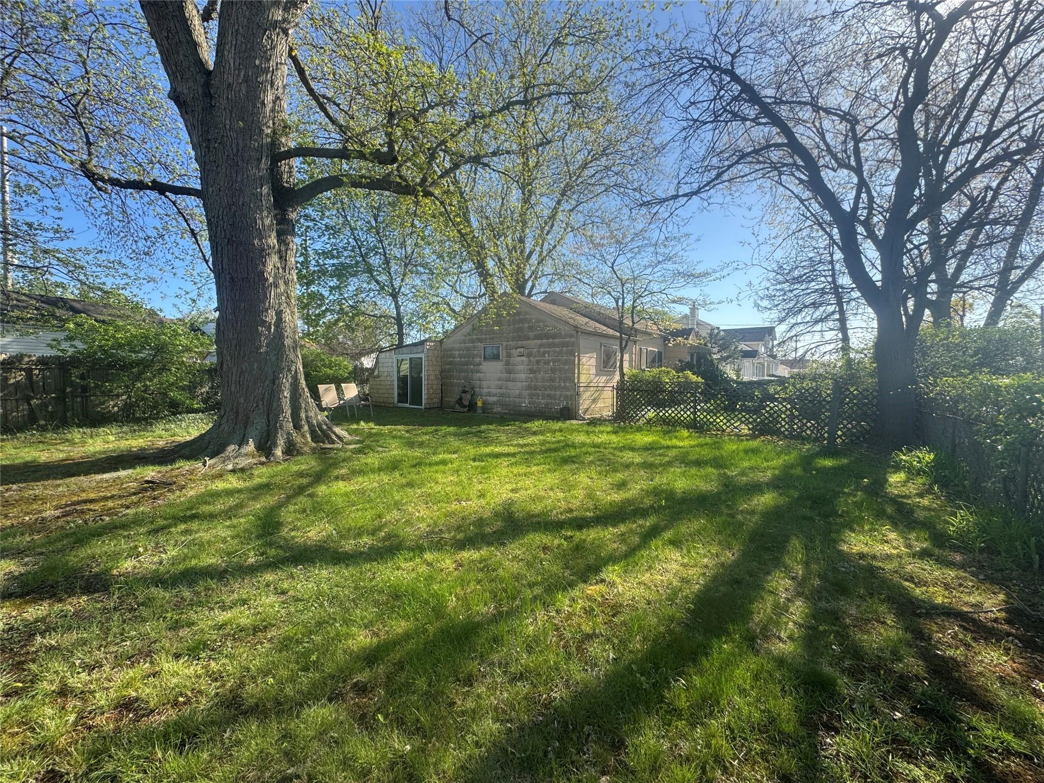 2 Glenda Drive, West Babylon, New York image 6