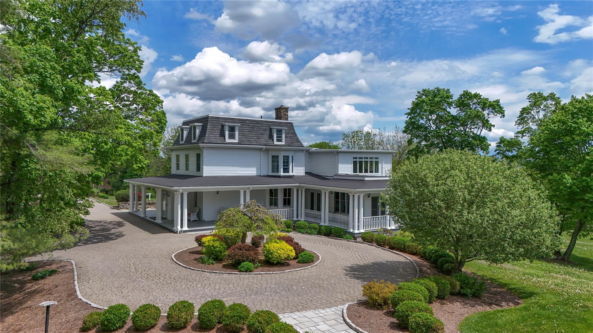 Property for Sale at Sarah Wells Trail, Goshen, New York - Bedrooms: 6 
Bathrooms: 6 
Rooms: 16  - $2,490,000