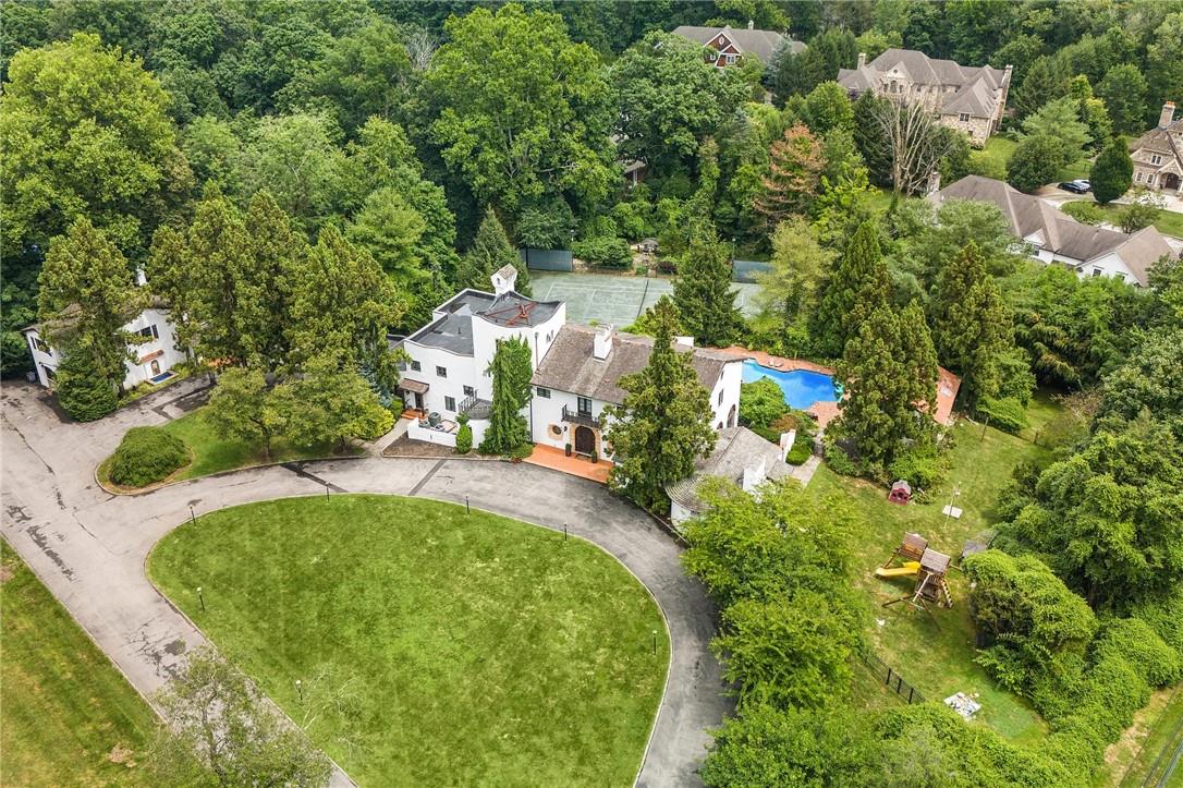 Grand Park Avenue, Scarsdale, New York - 8 Bedrooms  
9 Bathrooms - 