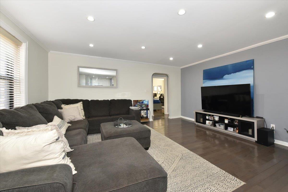 22-39 E 78 Street, Astoria, New York image 3