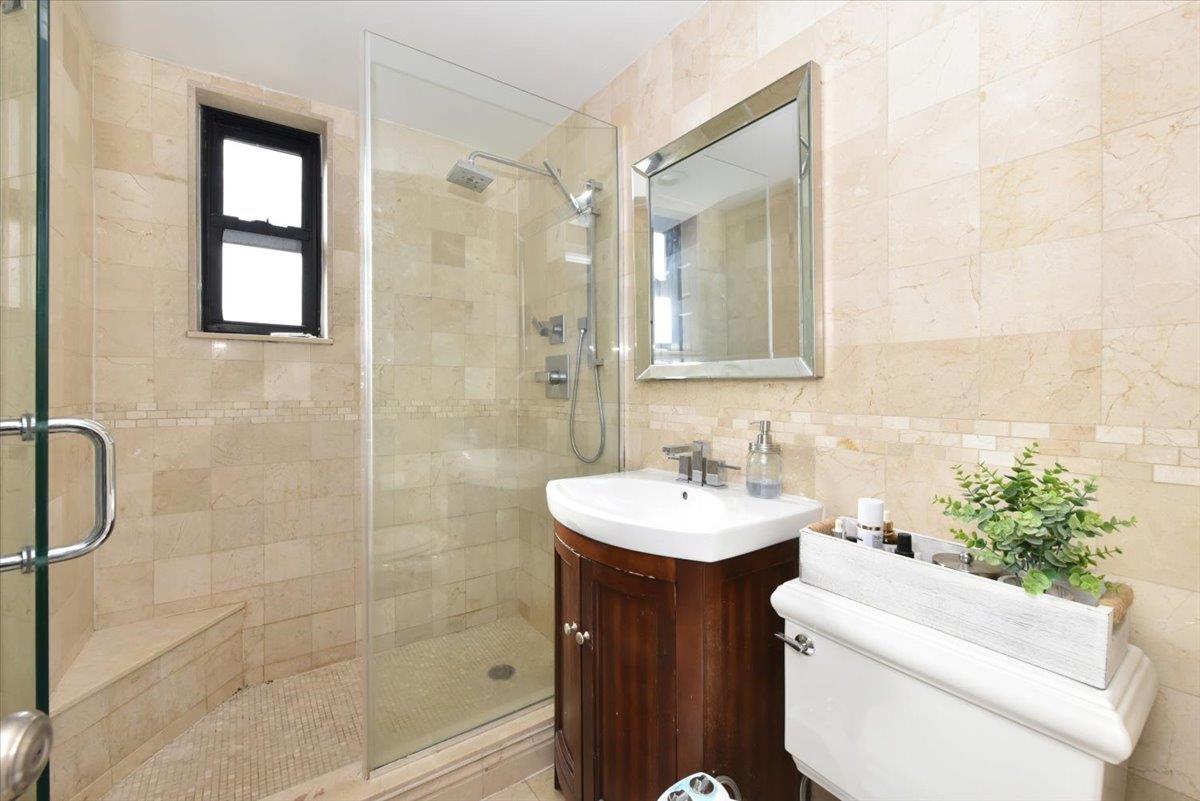 22-39 E 78 Street, Astoria, New York image 17