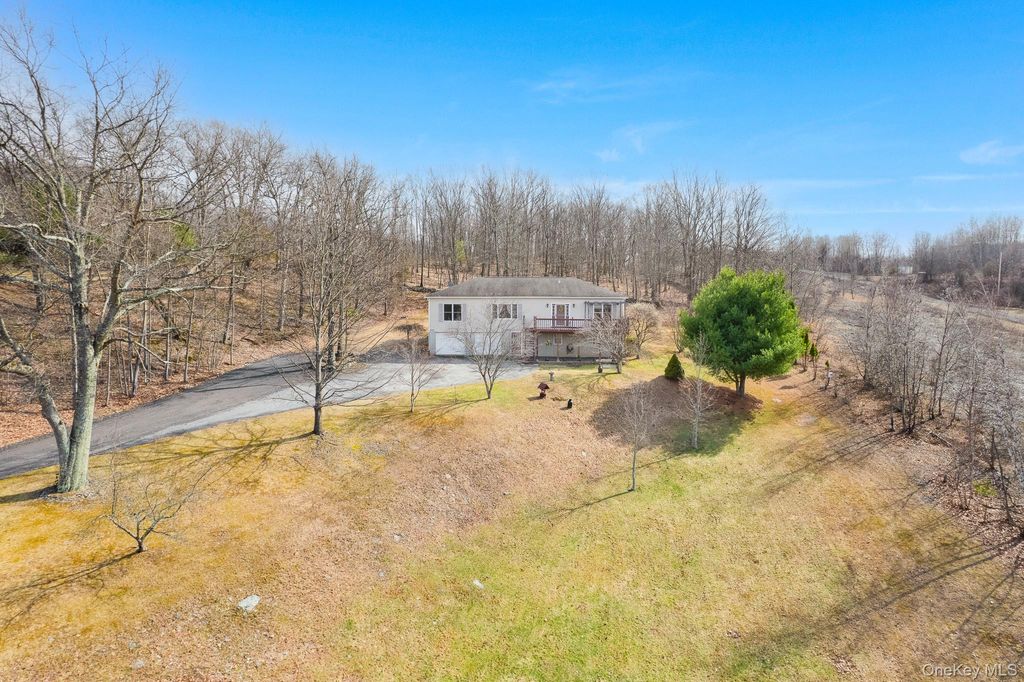 Photo of 6 Silvestri Place, Marlboro, NY 12542 (MLS # 979257)