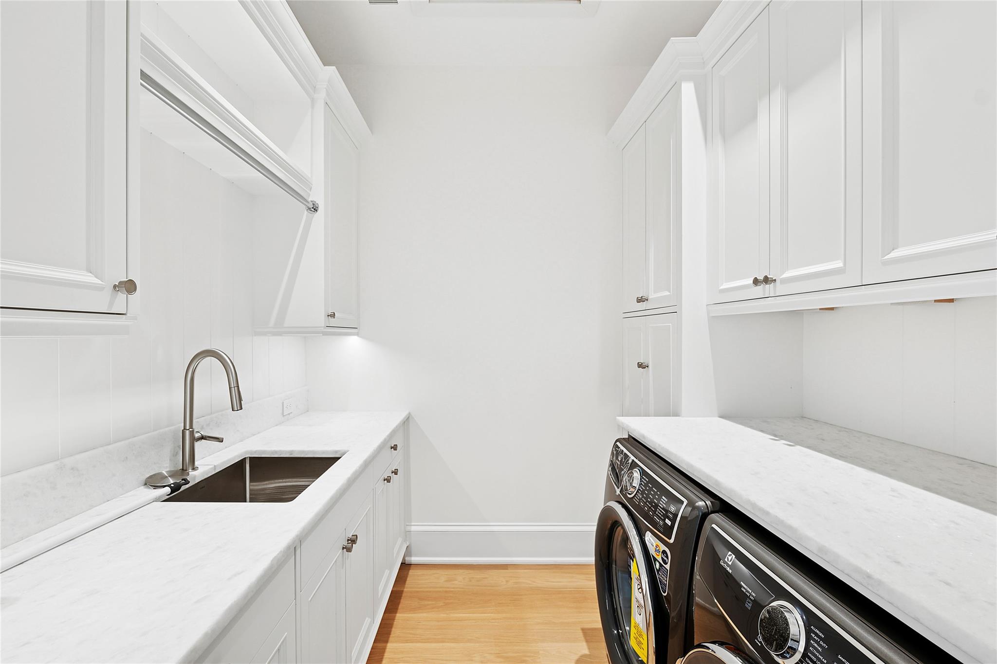 25 Fresh Pond Road, North Haven, New York image 22