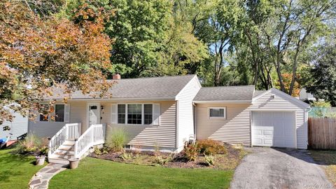 14 W Dogwood Drive Poughkeepsie NY 12601