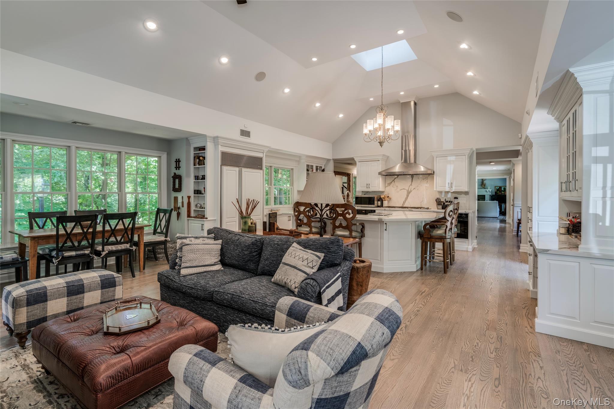 6 Camel Hollow Road