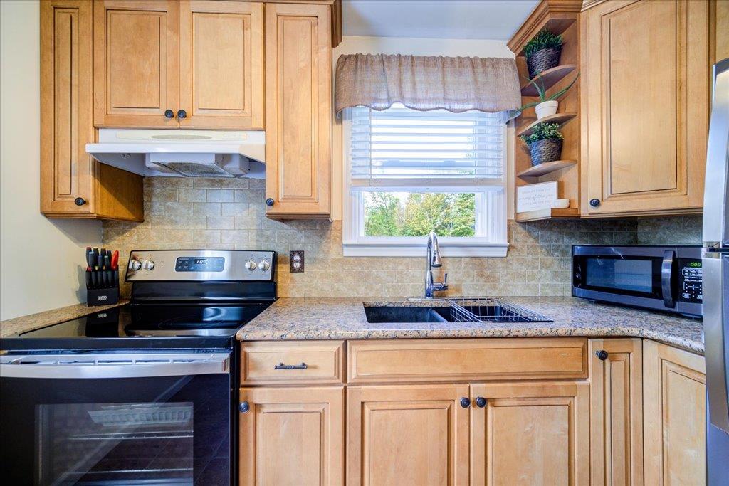 26 Booth Boulevard, Wappingers Falls, New York image 8